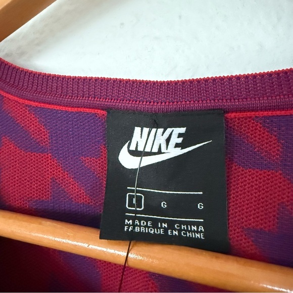 Nike Sportswear Women's Cropped Top size L NWT - Picture 7 of 10